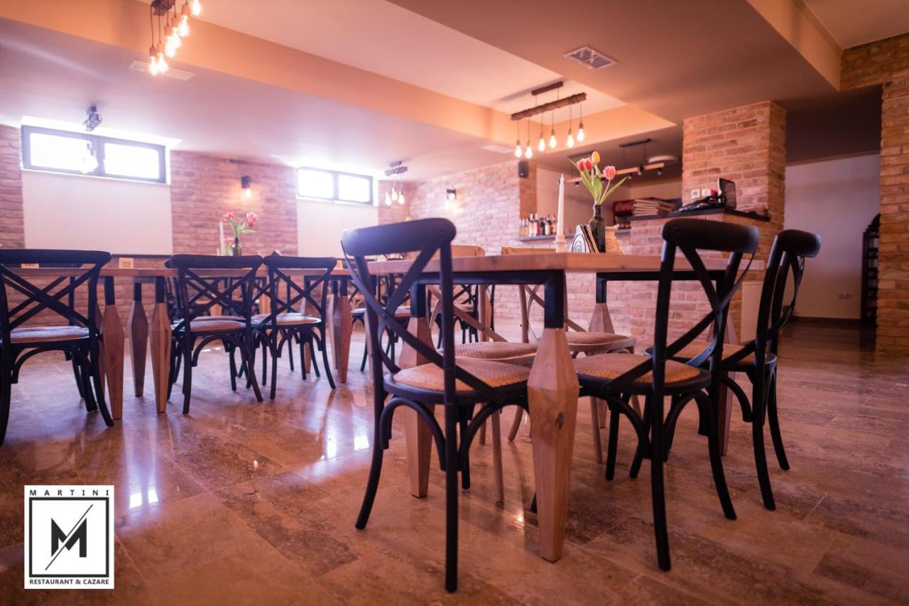Martini Restaurant & Cazare Sebesel エクステリア 写真