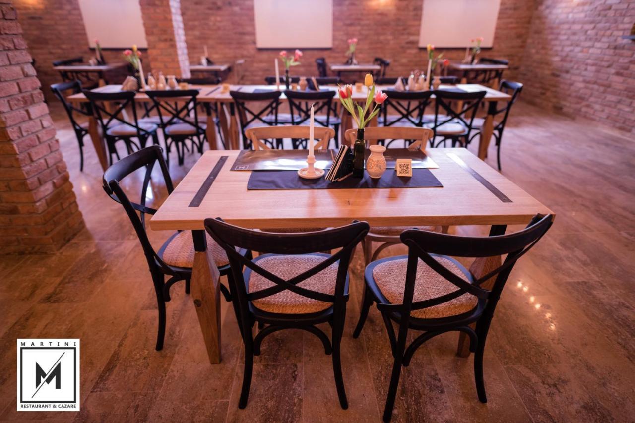 Martini Restaurant & Cazare Sebesel エクステリア 写真