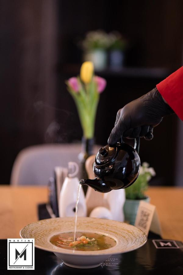 Martini Restaurant & Cazare Sebesel エクステリア 写真